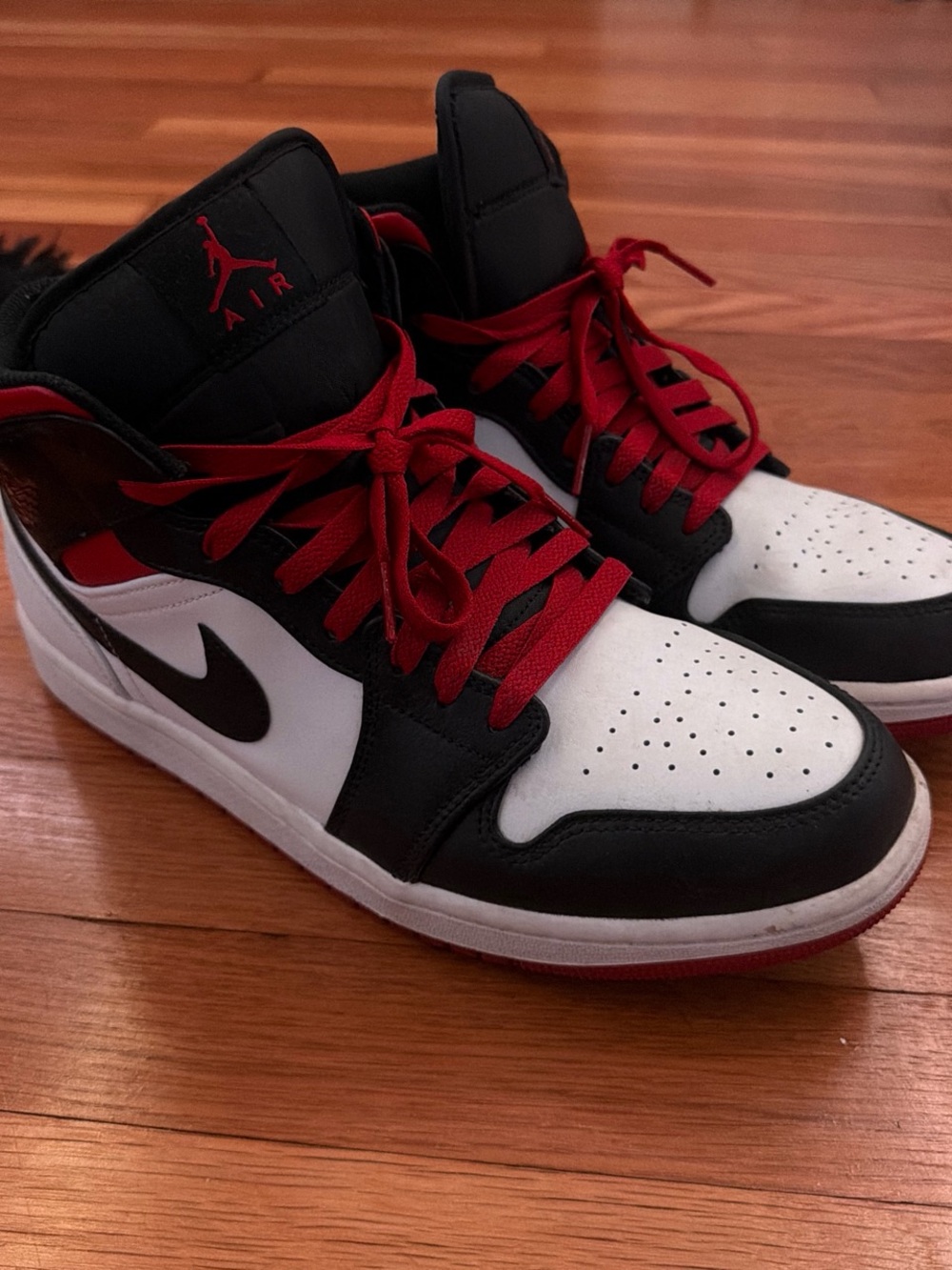 Jordan Black White Red Mid-Top Sneakers